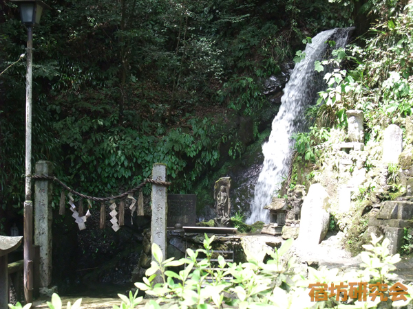 高尾山の琵琶滝