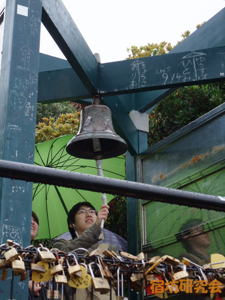 江ノ島神社の龍恋の鐘
