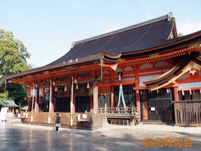 八坂神社の拝殿