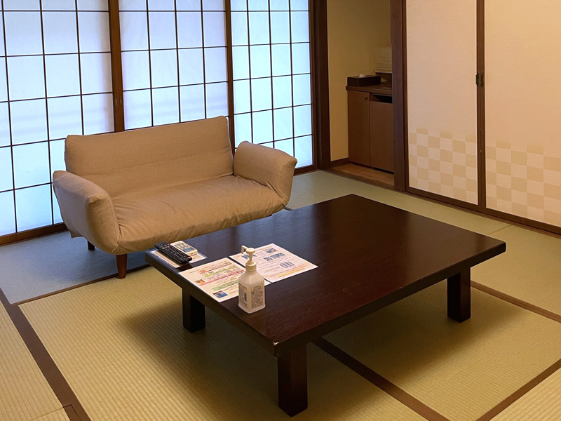 身延山・田中屋旅館の客室