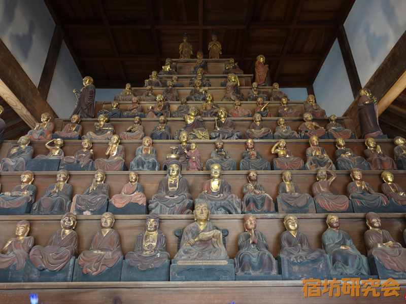 徳蔵寺の五百羅漢堂