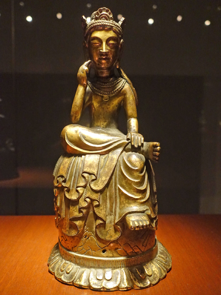 東京国立博物館の菩薩半跏像