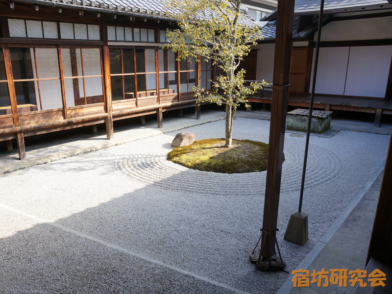 建仁寺の○△□乃庭