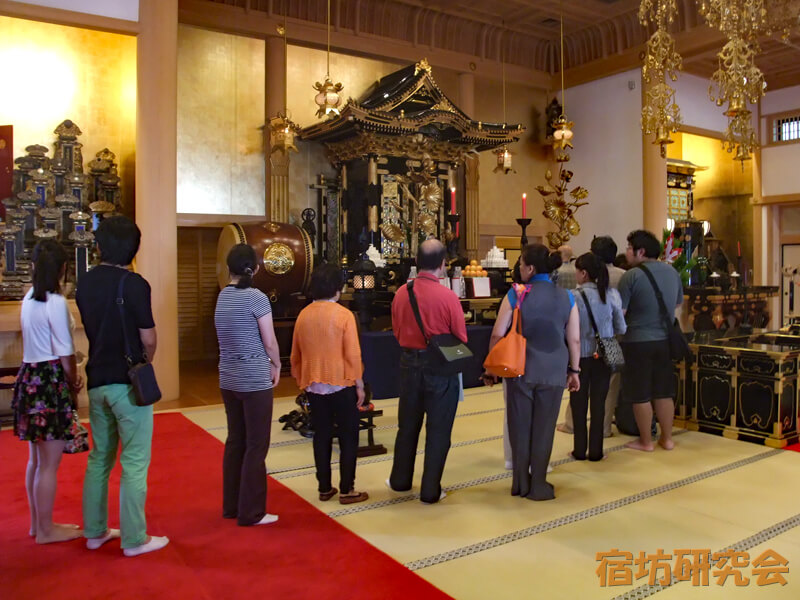 増上寺の安国殿内