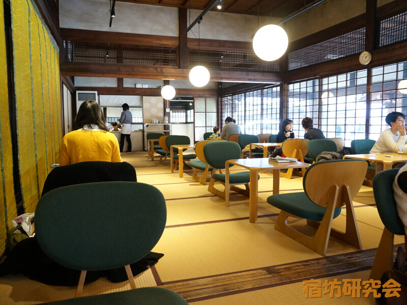 佛光寺のdd食堂店内